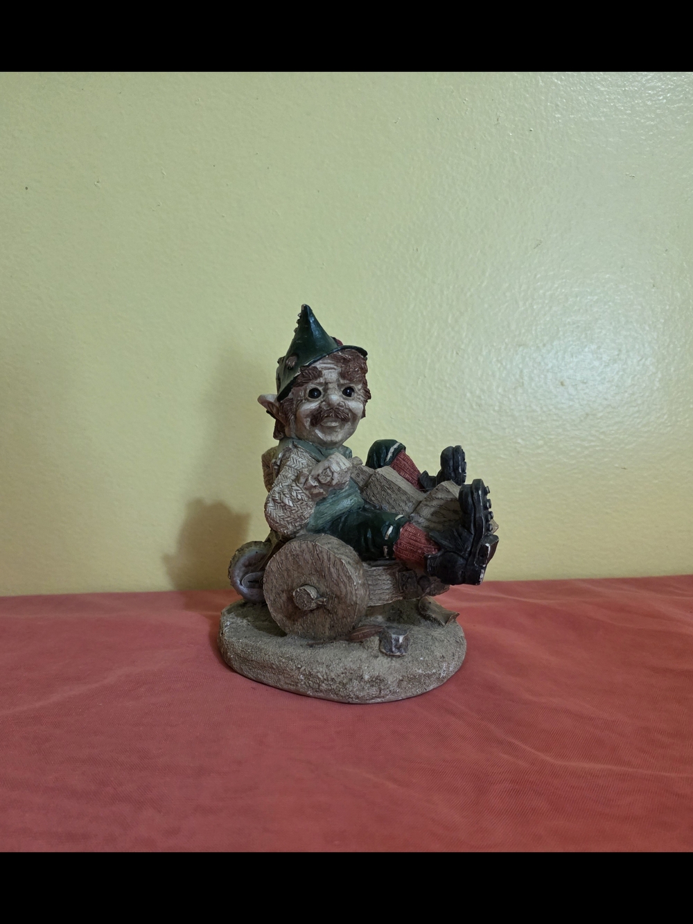 Vintage Little People "Traveling Fast" Garden Figurine. USA. 443/7500